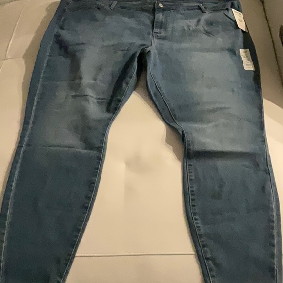 NWT Signature Levi Strauss Mid-Rise Skinny Stretch Jeans - W38 L32 - Picture 7 of 7